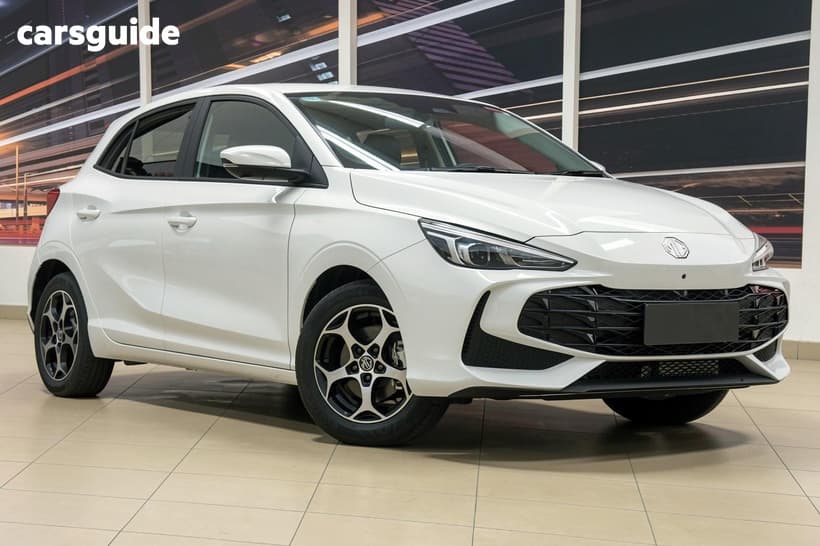 White 2025 MG MG3 Hatchback Essence