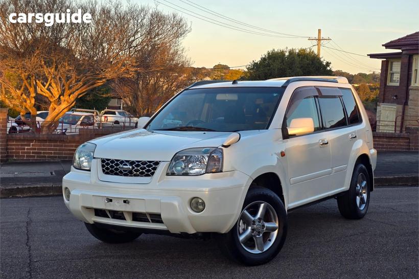 White 2001 Nissan X-Trail SUV GT