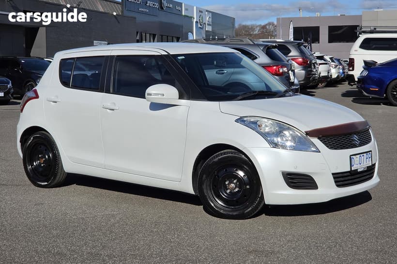 White 2013 Suzuki Swift Hatchback Gl