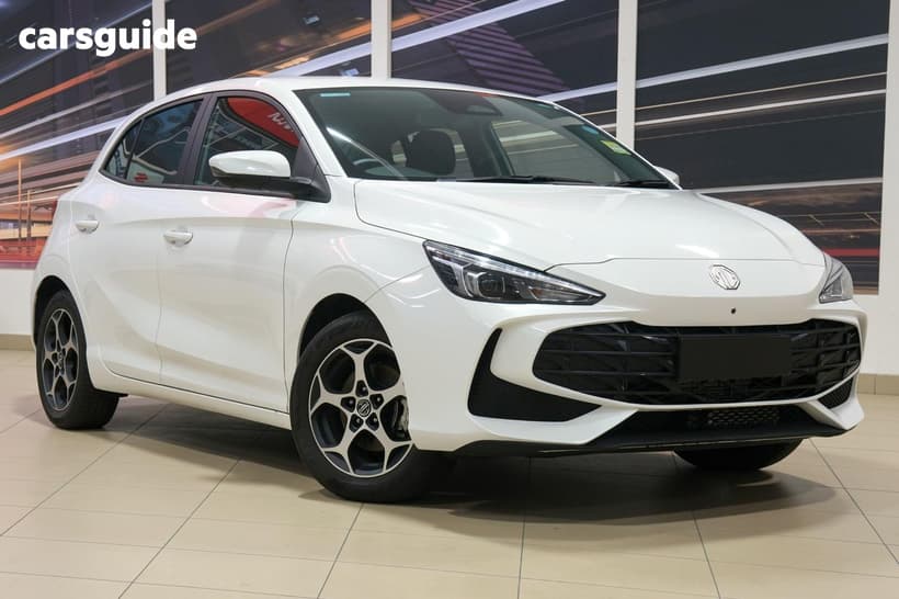 White 2025 MG MG3 Hatchback Essence