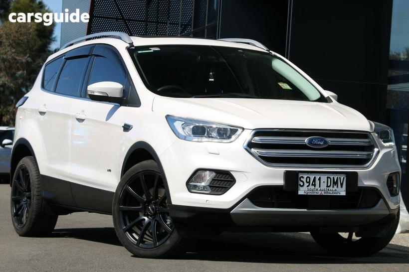 White 2019 Ford Escape Wagon Titanium (Awd)