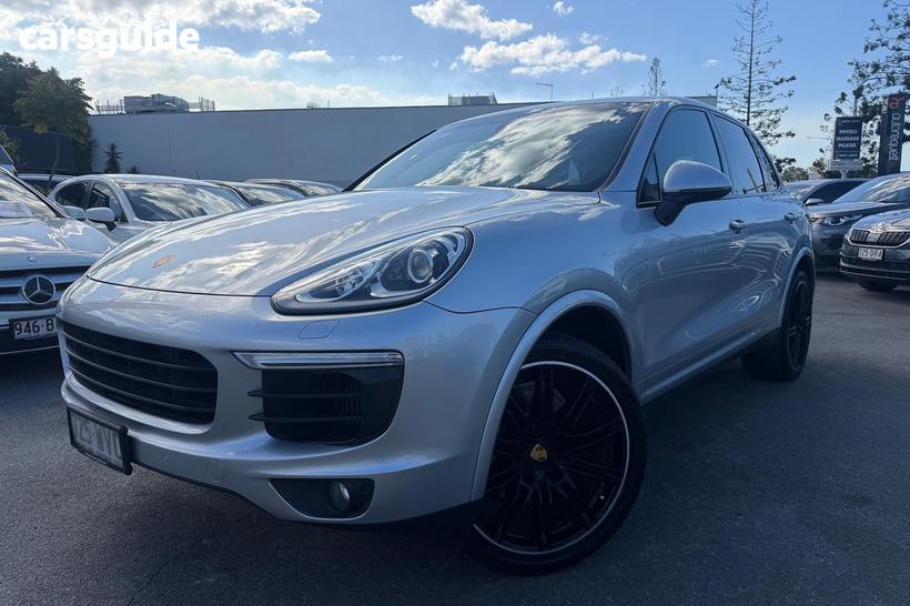 Silver 2016 Porsche Cayenne Wagon Diesel Platinum Edition