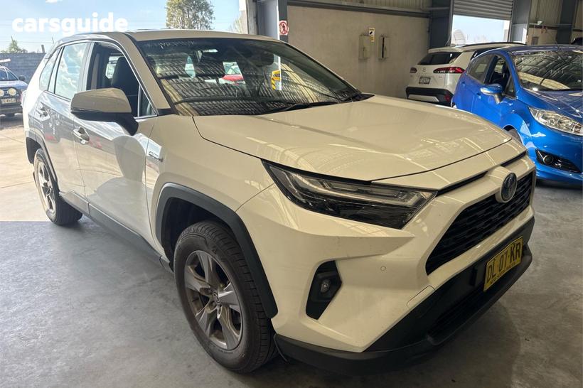 White 2024 Toyota RAV4 Wagon Gx (2Wd) Hybrid