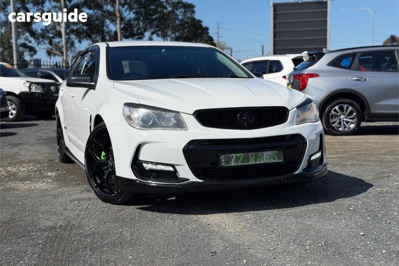 White 2016 Holden Commodore Sportswagon Sv6 Black Pack