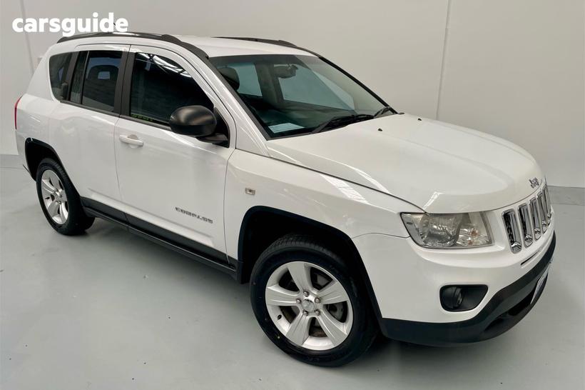 White 2013 Jeep Compass Wagon Sport (4X2)