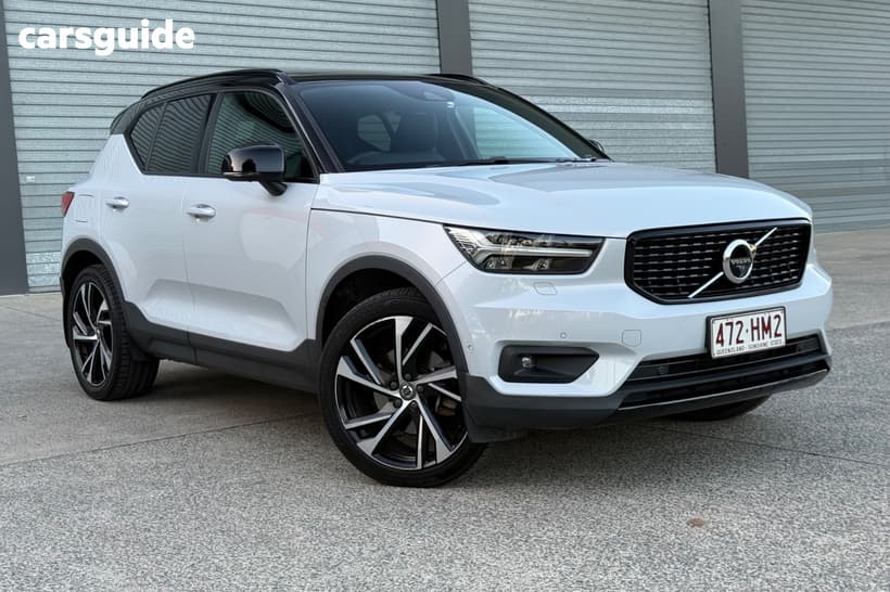 White 2020 Volvo XC40 Wagon T5 R-Design (Awd)