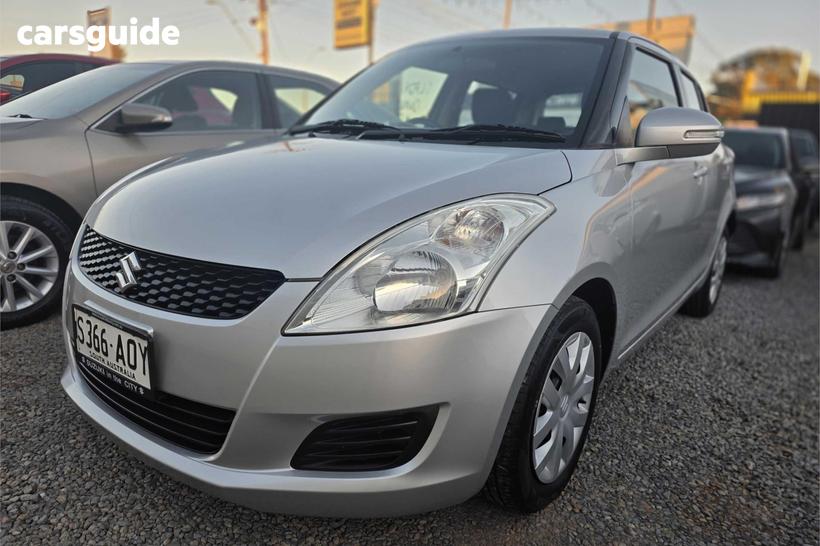 Silver 2011 Suzuki Swift Hatchback Gl