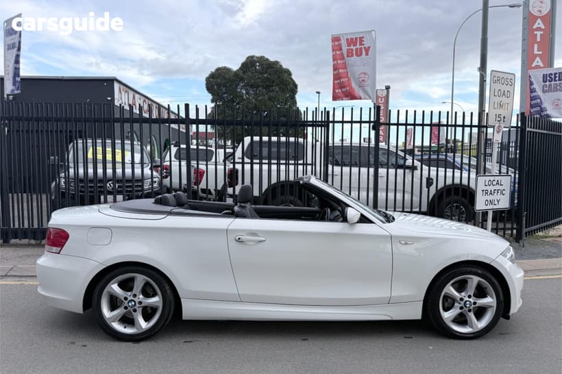 White 2009 BMW 1 Convertible 120I R