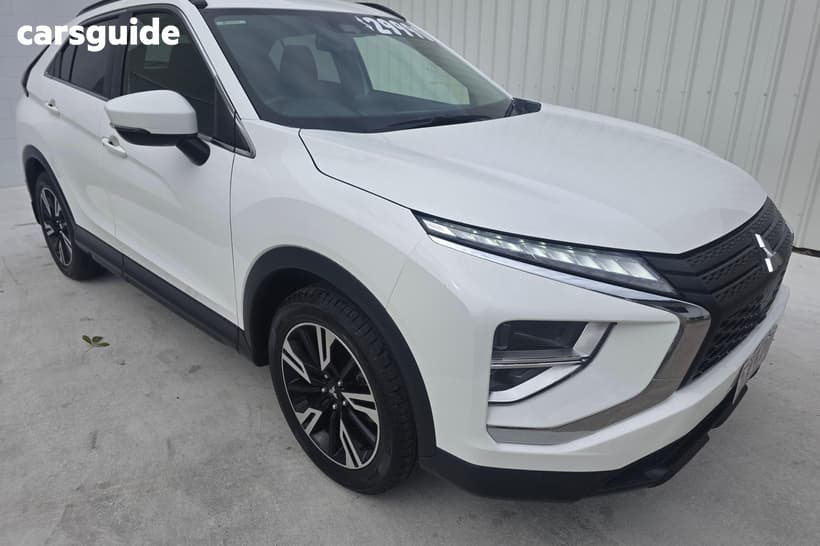 White 2024 Mitsubishi Eclipse Cross Wagon Ls (2Wd)
