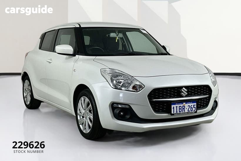 White 2023 Suzuki Swift Hatchback Gl Navi