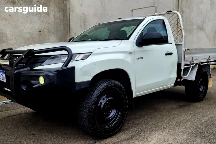 White 2019 Mitsubishi Triton Cab Chassis Glx