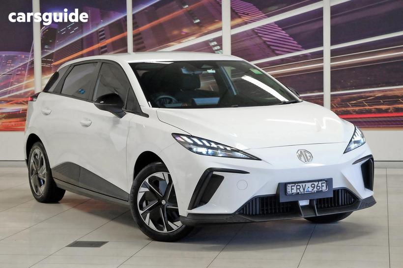 White 2024 MG MG4 Hatchback Excite 51
