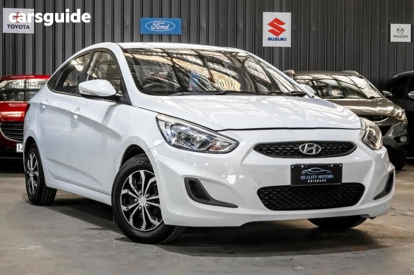 White 2017 Hyundai Accent Sedan Active