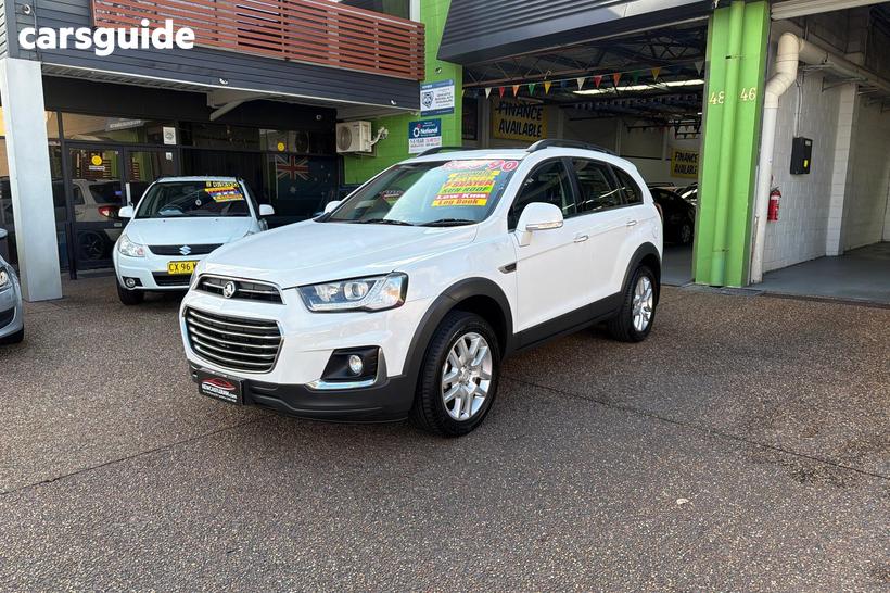 White 2017 Holden Captiva Wagon Active 7 Seater