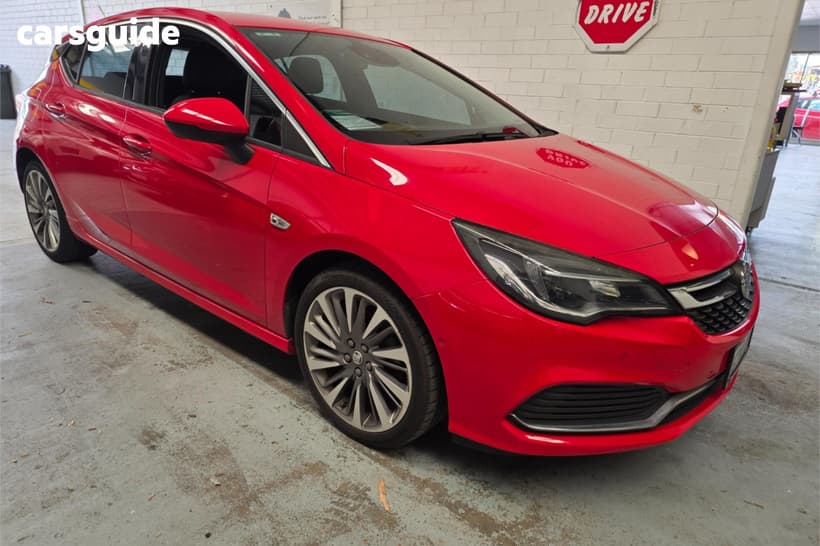 Red 2018 Holden Astra Hatchback Rs-V