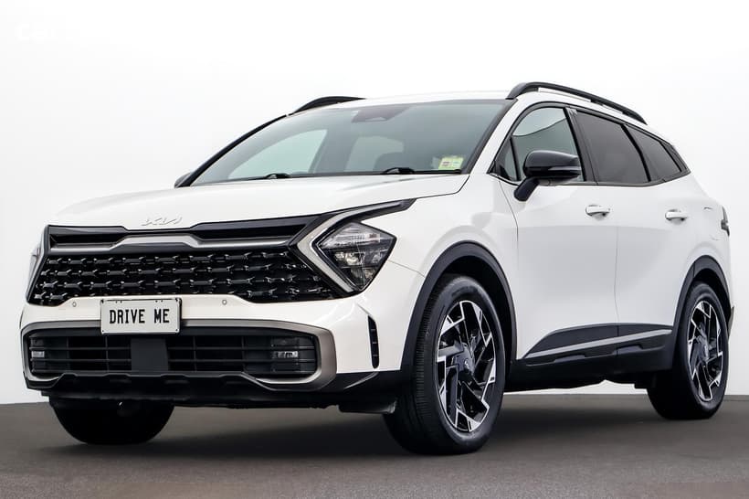 White 2022 Kia Sportage Wagon Sx+ (Fwd)