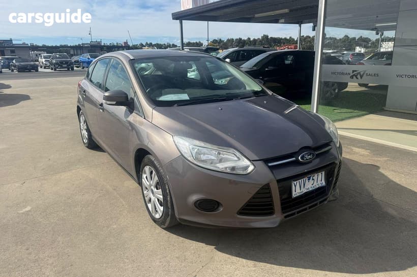 Silver 2011 Ford Focus Hatchback Ambiente