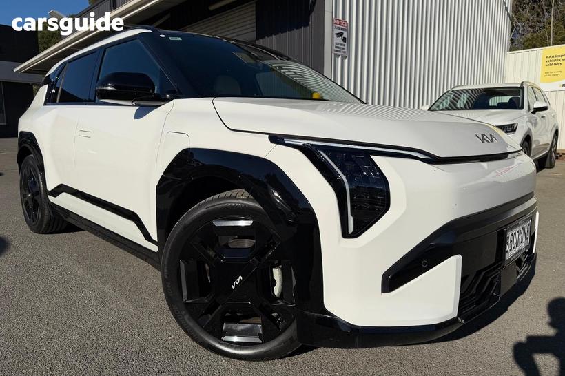 White 2025 Kia Ev3 Wagon Air Fwd Sr