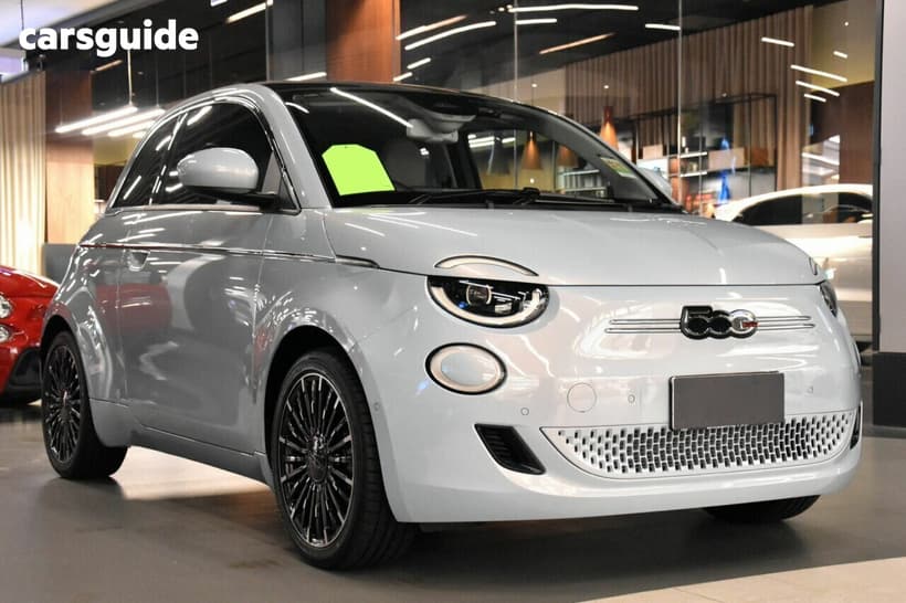2026 Fiat 500E Hatchback La Prima