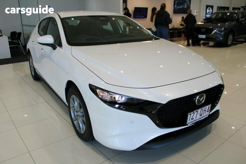 White 2025 Mazda 3 Hatchback G20 Pure