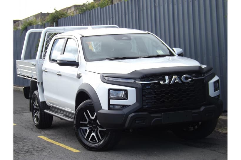 White 2026 JAC T9 Dual Cab Pick-up Osprey X (4X4)