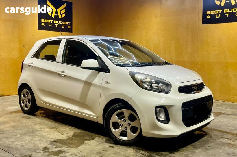 White 2016 Kia Picanto Hatchback Si