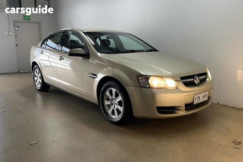 Gold 2008 Holden Commodore Sedan Omega