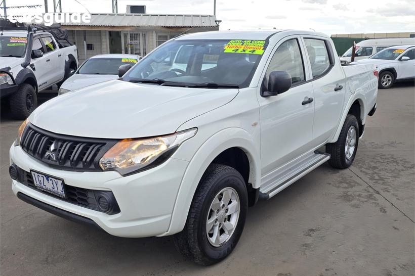White 2016 Mitsubishi Triton Dual Cab Utility Glx (4X4)