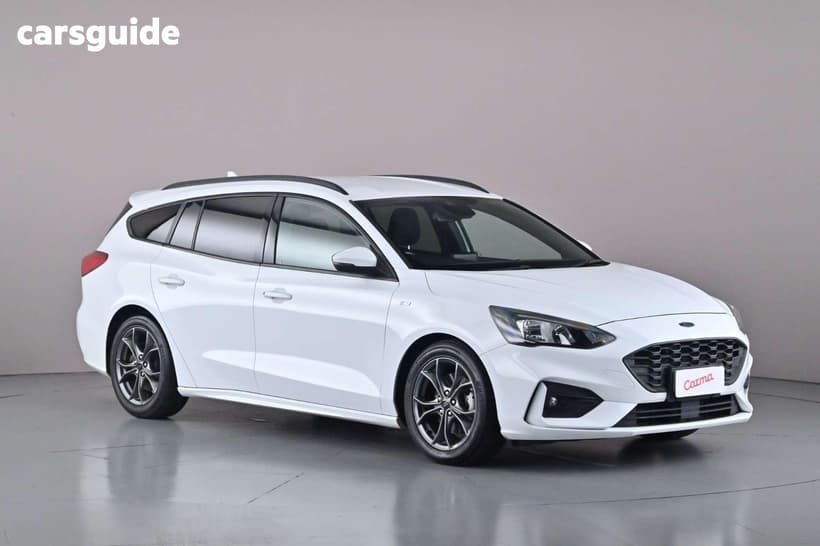 White 2019 Ford Focus Wagon St-Line