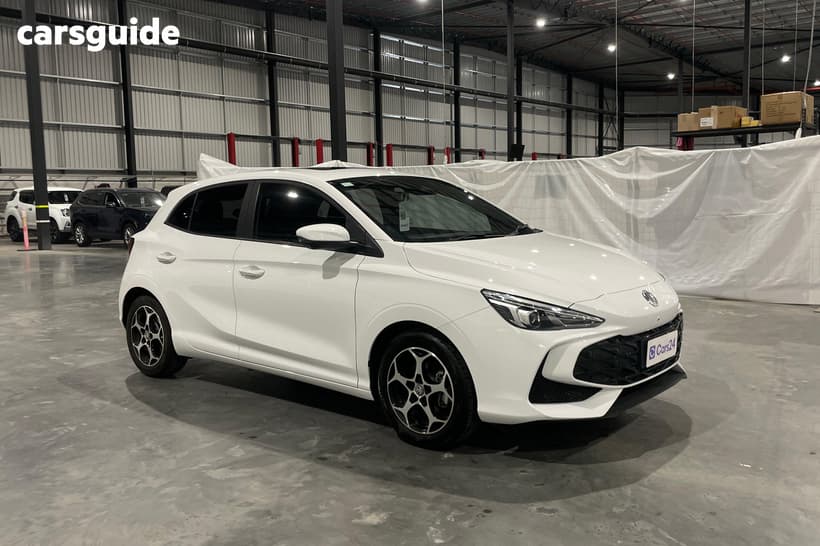 White 2025 MG MG3 Hatchback Essence