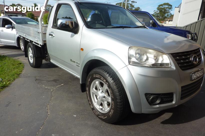 Silver 2014 Great Wall V200 Cab Chassis (4X4)