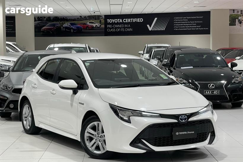 White 2020 Toyota Corolla Hatchback Ascent Sport (Hybrid)