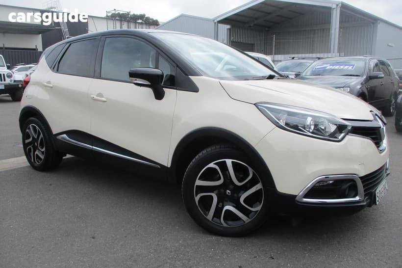 Beige 2015 Renault Captur Wagon Dynamique