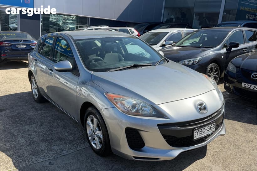 Silver 2013 Mazda 3 Hatchback Neo