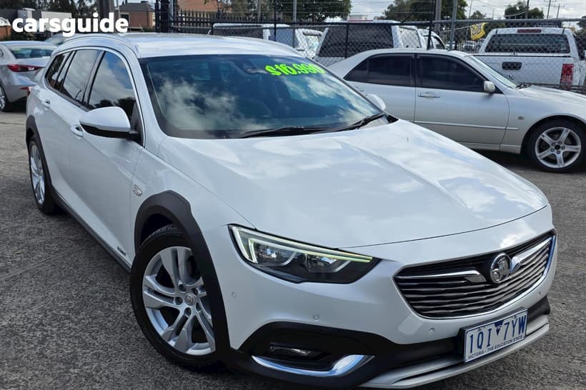 White 2019 Holden Calais Sportswagon Tourer (5Yr)