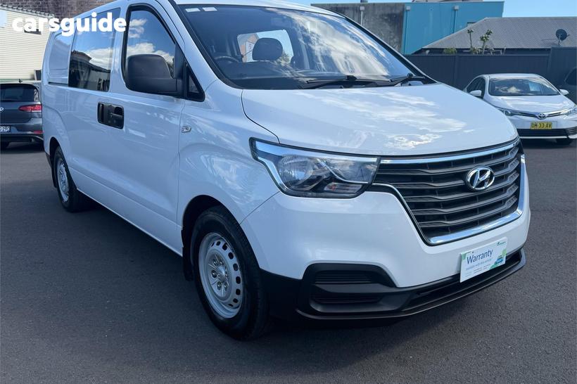 White 2021 Hyundai Iload Crew Van 6S Liftback