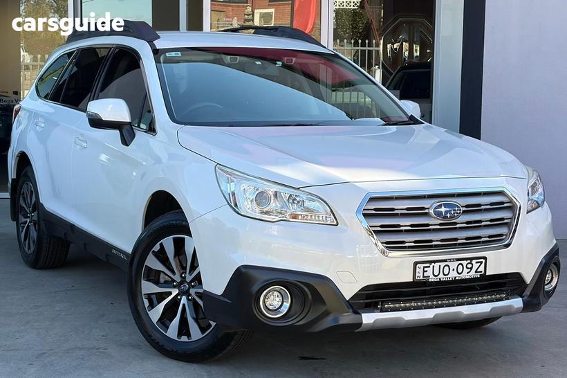 White 2016 Subaru Outback Wagon 2.5I