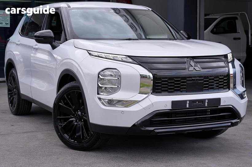 White 2026 Mitsubishi Outlander Wagon Black Edition 7 Seat (2Wd)