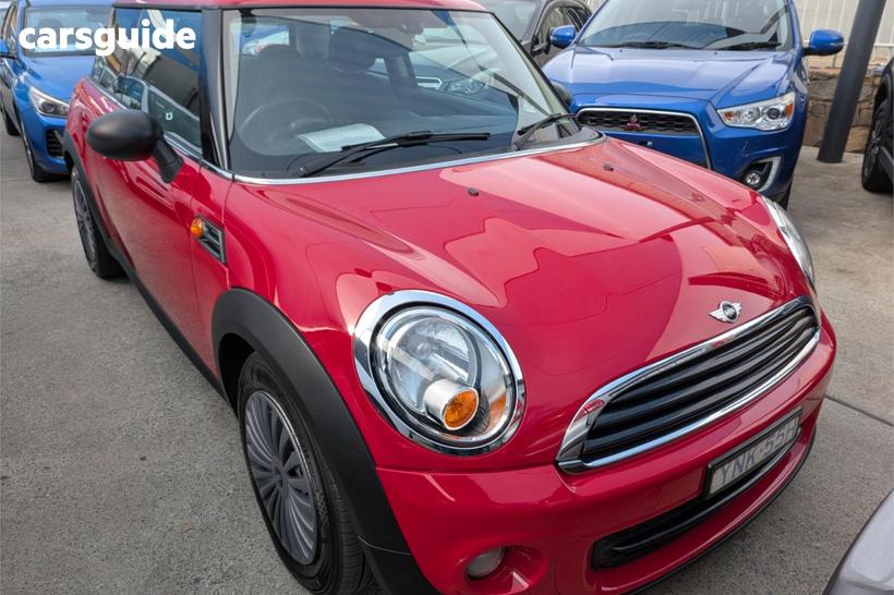 Red 2013 Mini Cooper Hatchback Ray