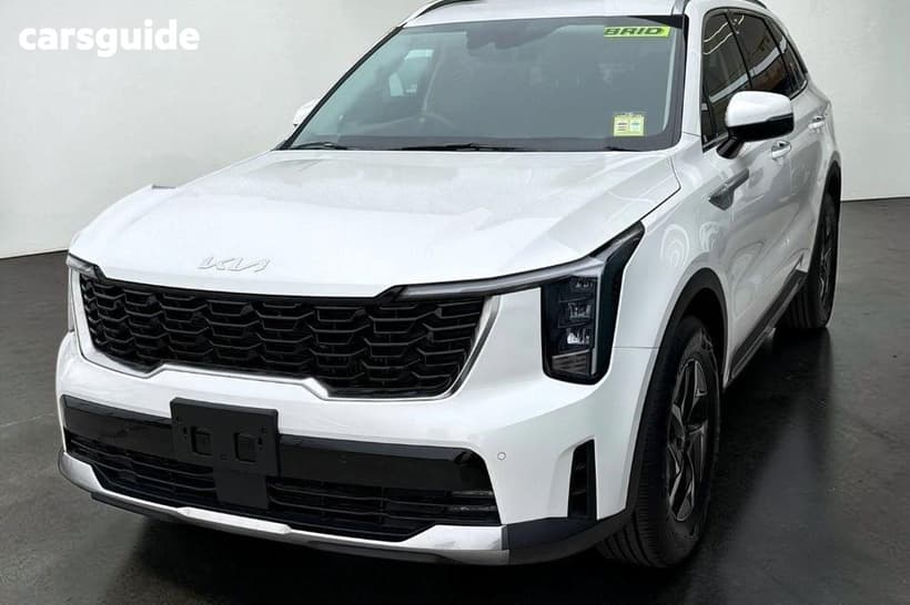 White 2025 Kia Sorento Wagon Sport+ Hev Fwd