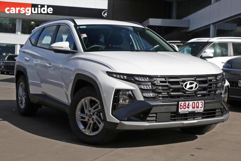 White 2026 Hyundai Tucson Wagon (Fwd)