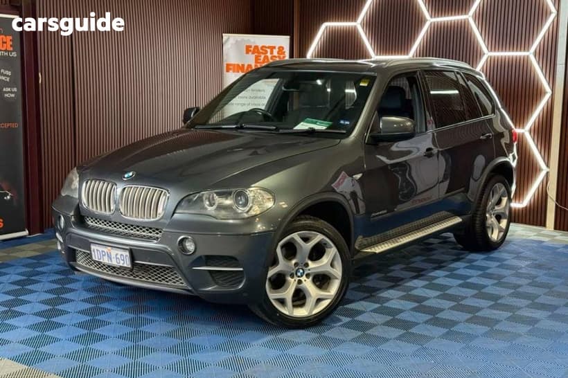 Grey 2011 BMW X5 Wagon Xdrive 30D