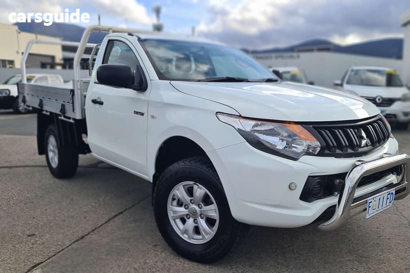 White 2016 Mitsubishi Triton Cab Chassis Glx