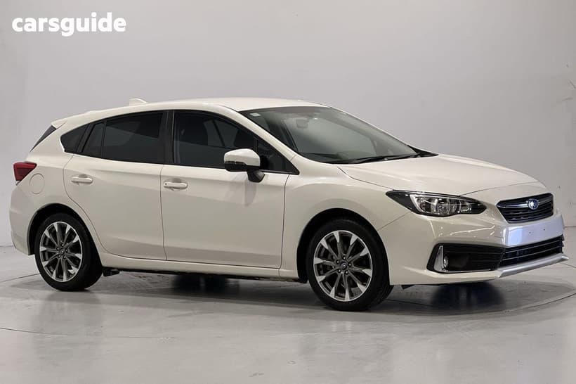 White 2022 Subaru Impreza Hatchback 2.0I-L (Awd)