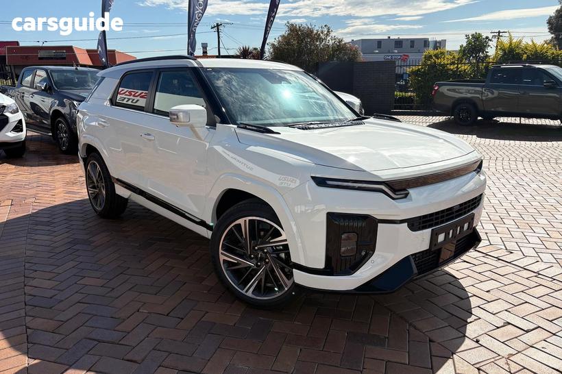 White 2025 KGM Actyon Wagon K60