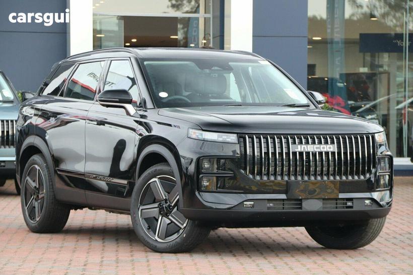Black 2026 Jaecoo J7 Wagon Track