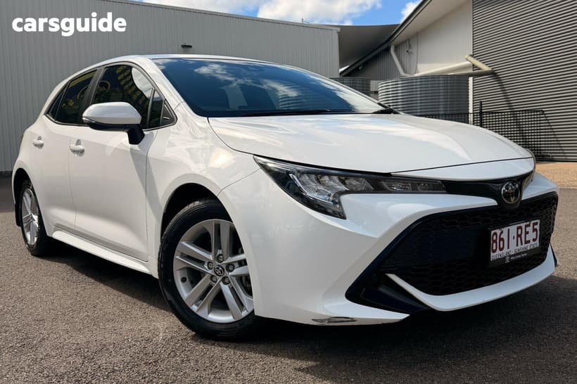 White 2020 Toyota Corolla Hatchback Ascent Sport + Tr Kit