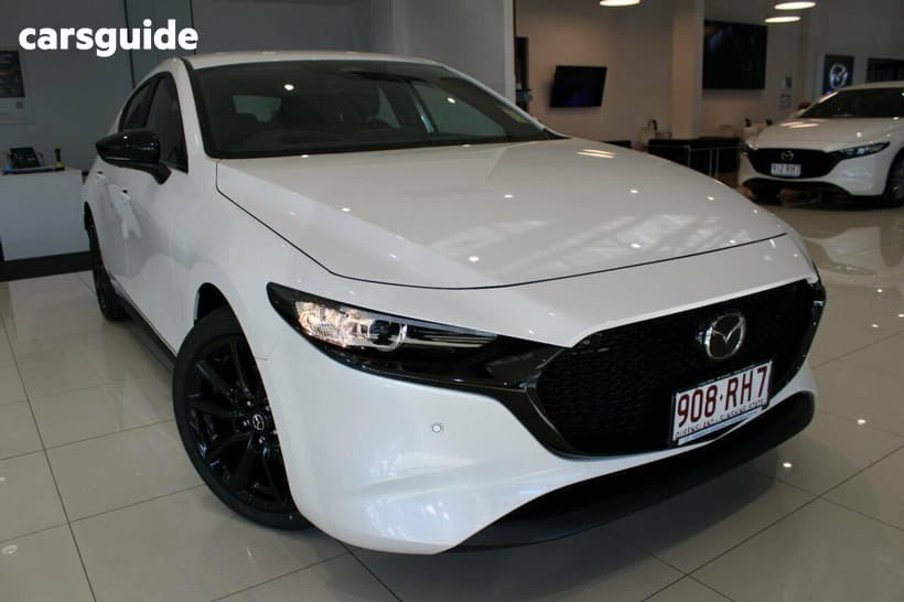 White 2026 Mazda Mazda3 Hatchback G25 Evolve Sp Vision