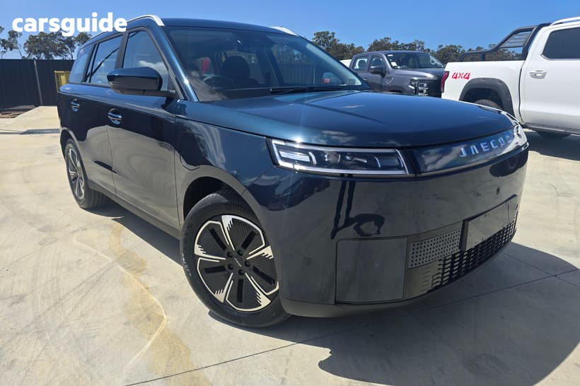 Blue 2026 Jaecoo J5 Wagon Summit Ev