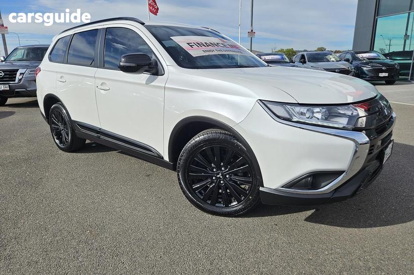 White 2021 Mitsubishi Outlander Wagon Black Edition 7 Seat (2Wd)